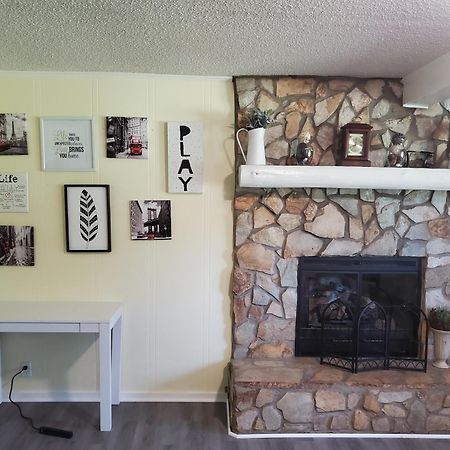 Private Single Level Standalone House Large Lot - 3 Bedrooms Charlotte Exterior photo