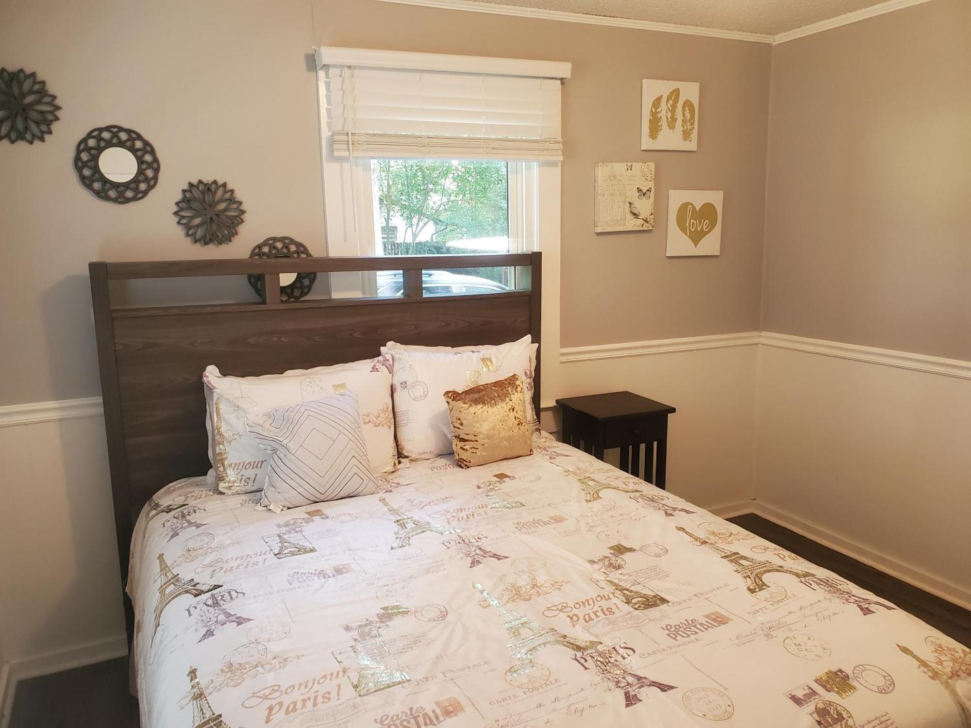 Private Single Level Standalone House Large Lot - 3 Bedrooms Charlotte Exterior photo